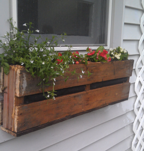 DIY Window Box Planters
 DIY Window Box Projects • The Bud Decorator