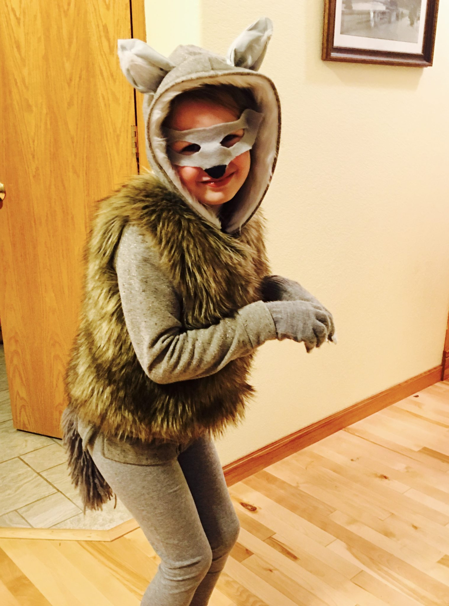 DIY Wolf Costume
 diy wolf costume Countryesque