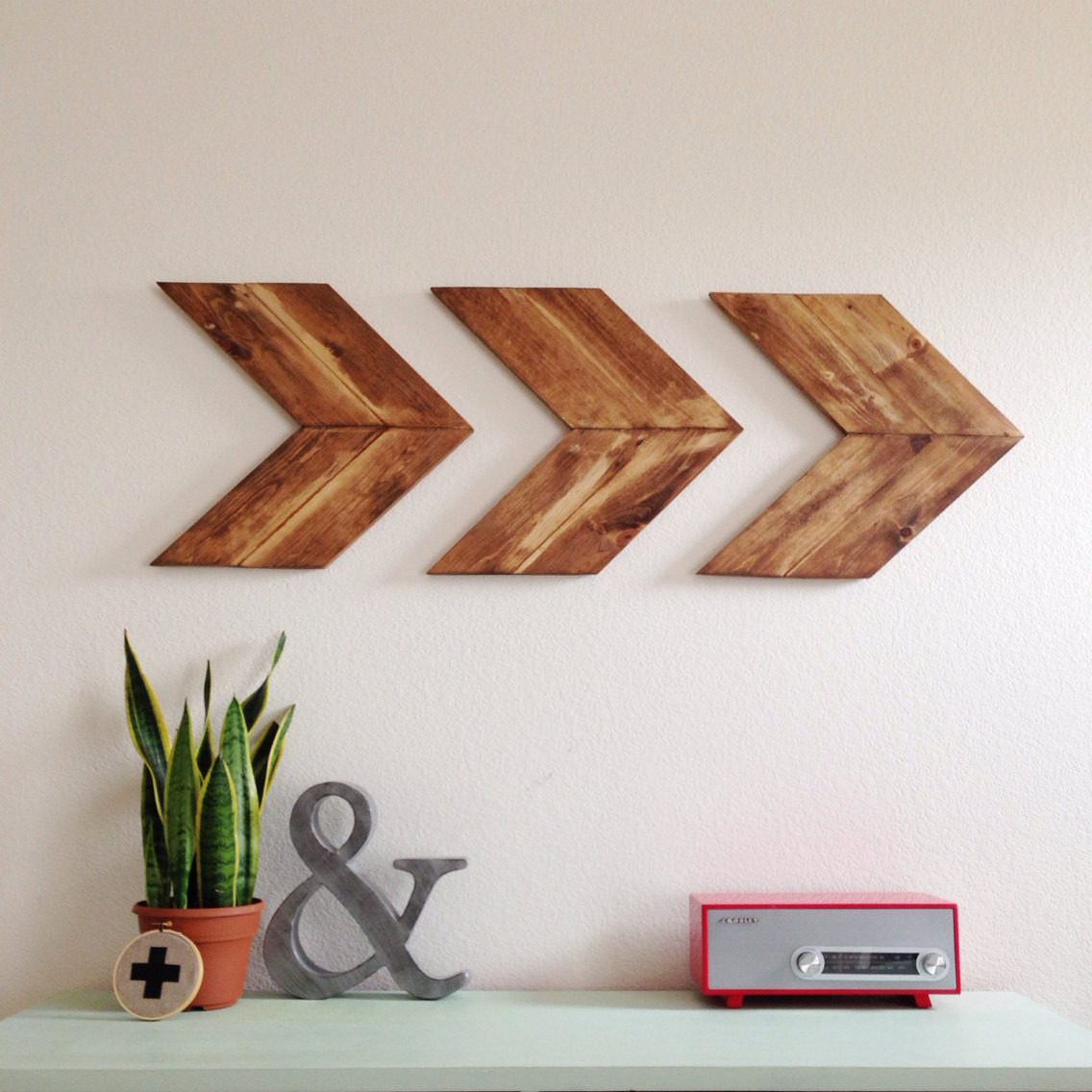 DIY Wood Arrow
 15 Striking Ways to Decorate with Arrows