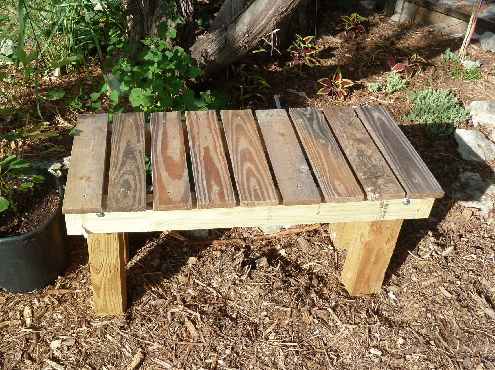 DIY Wood Bench
 Benches Garden plant potting