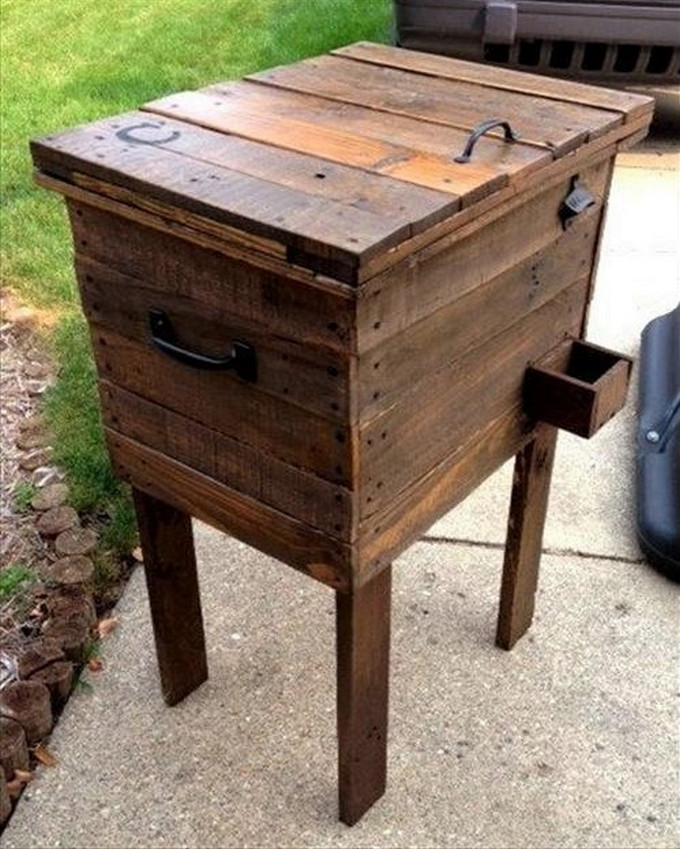 DIY Wood Cooler
 Marvelous Pallet Wood Ideas and Projects for Your Home