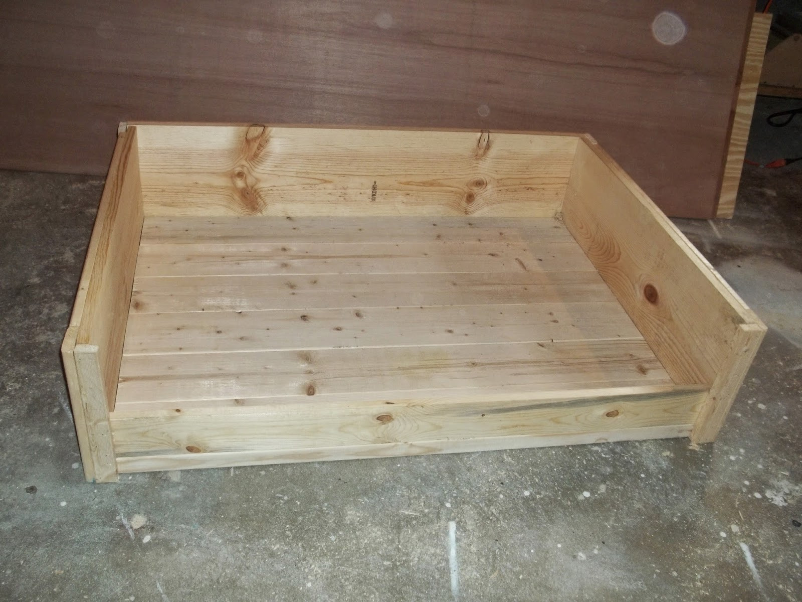 DIY Wood Dog Beds
 Jaime of All Trades DIY Wooden Dog Bed