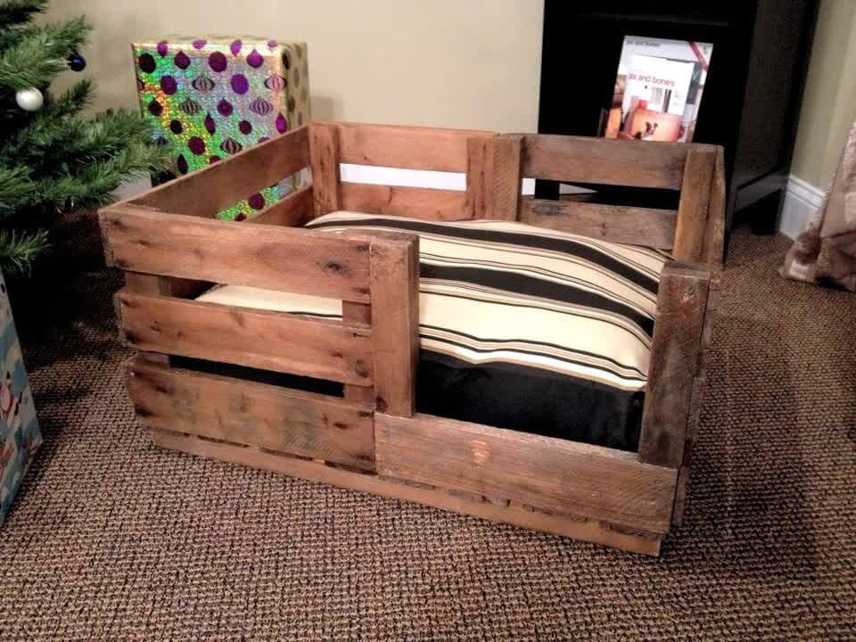 DIY Wood Dog Beds
 40 DIY Pallet Dog Bed Ideas Don t know which I love more