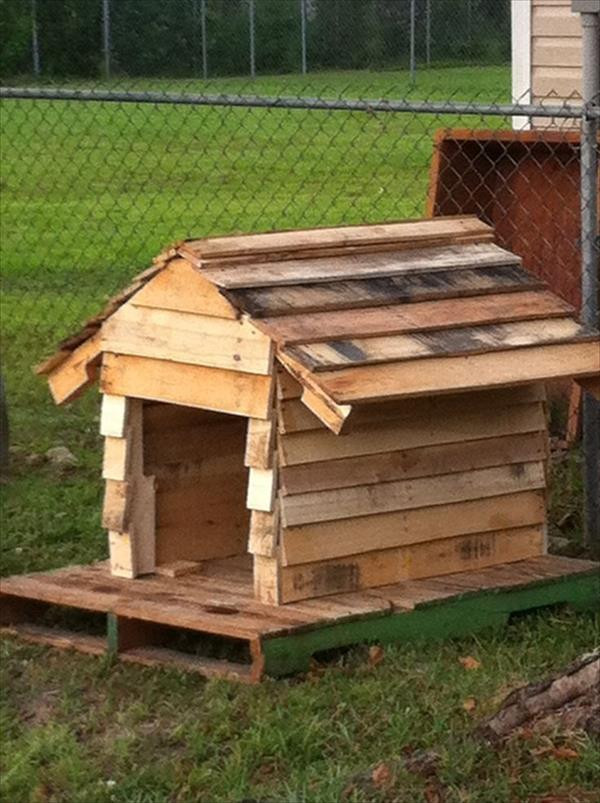 DIY Wood Dog House
 Tips to Build Simple Dog House Out of Some Wooden Pallets