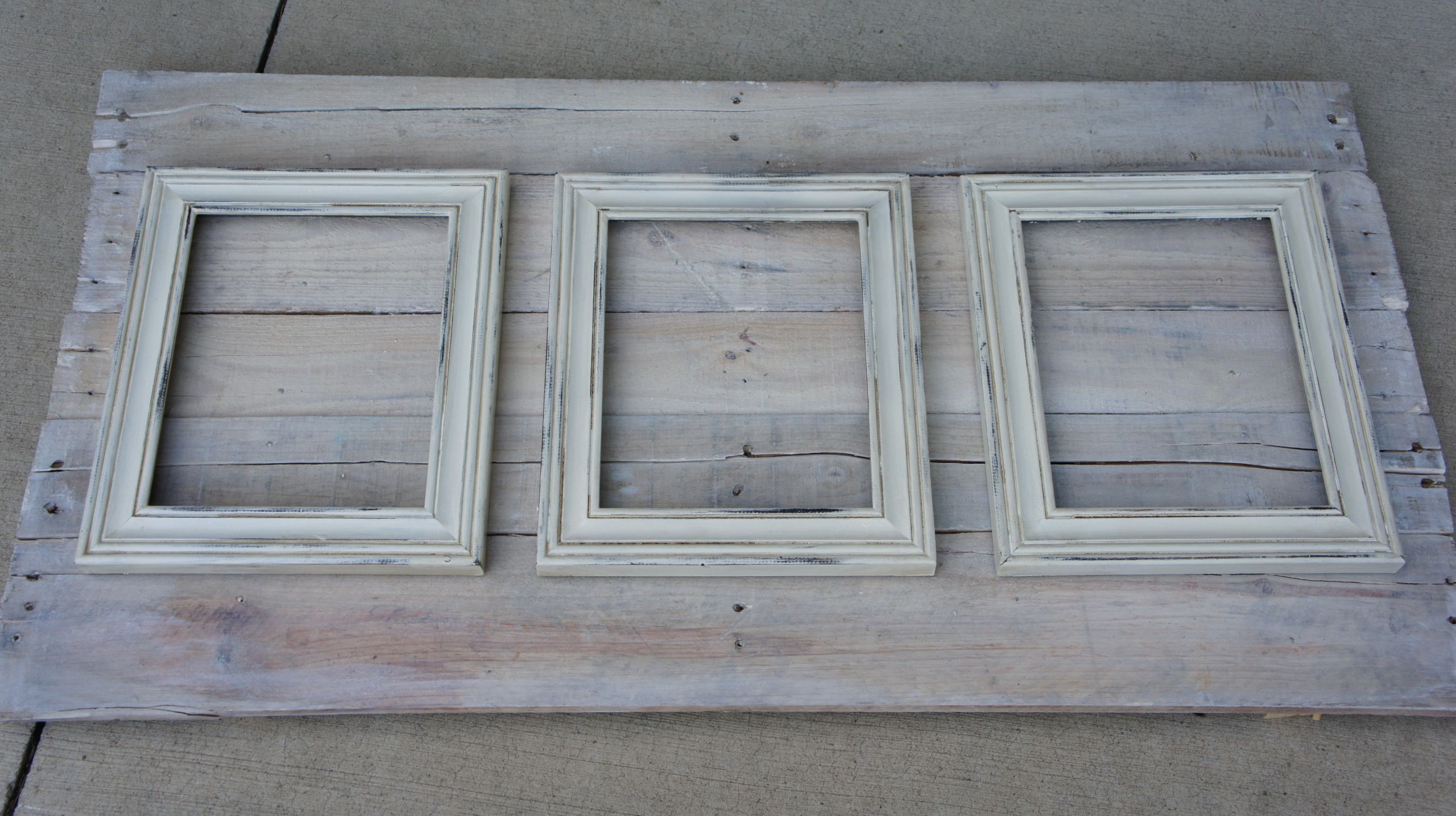 DIY Wood Frame
 EASY WOOD PROJECTS – CRAFT IT CLEVER