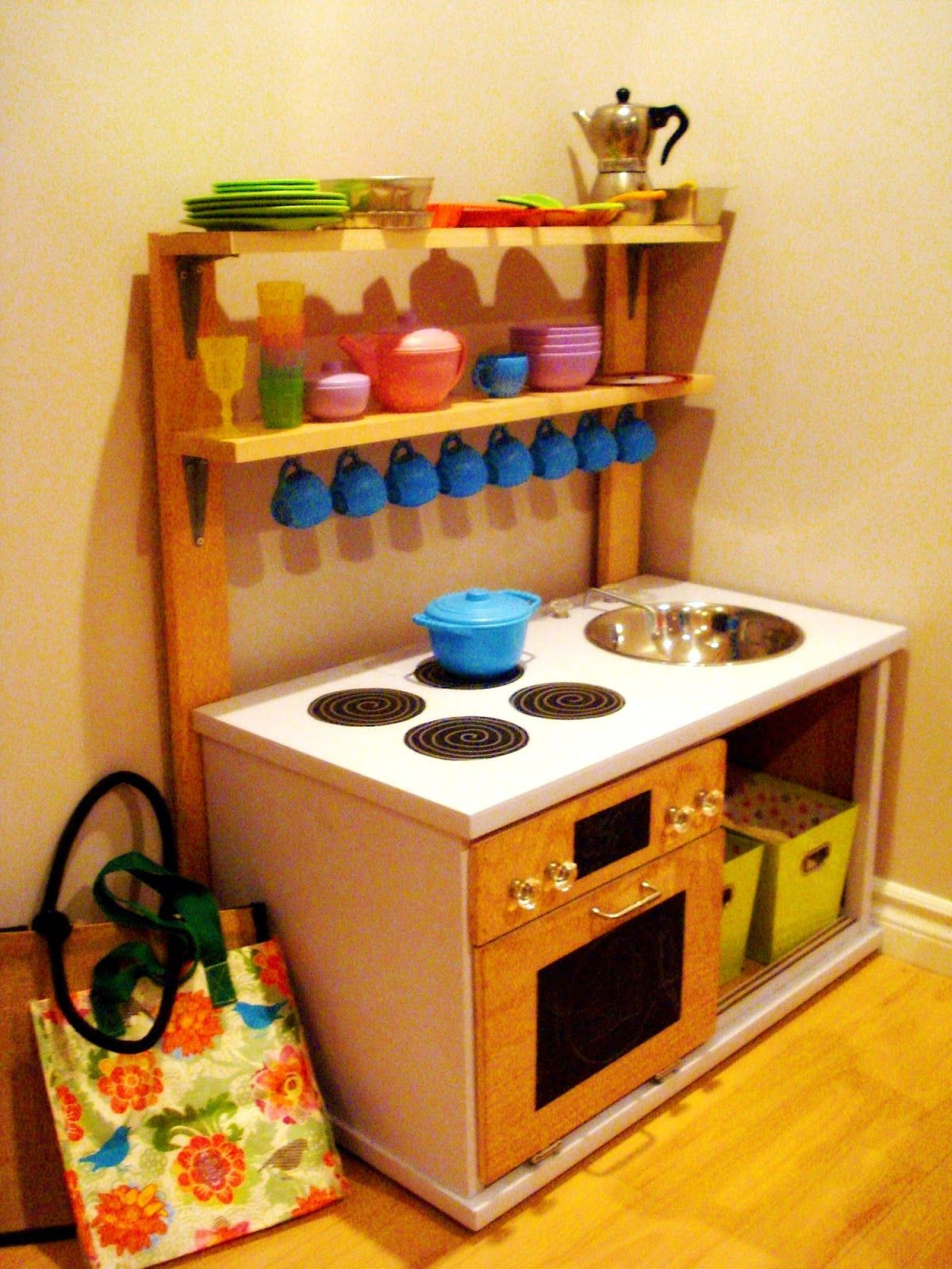 DIY Wood Play Kitchen
 DIY play kitchen homemade toy kitchen copyright yearling