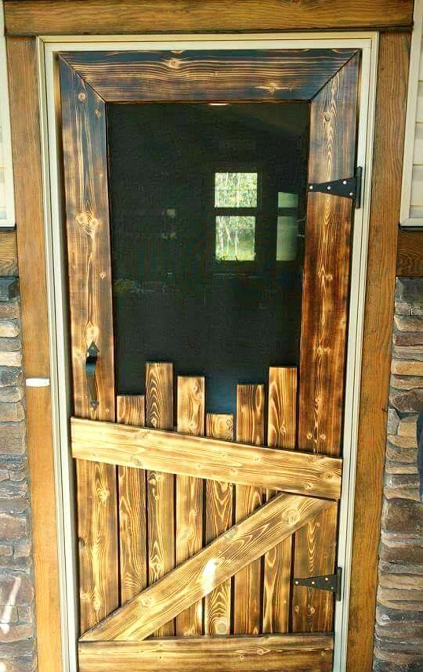 DIY Wooden Doors
 Pallet Projects 19 Clever Crafty and Easy DIY Pallet
