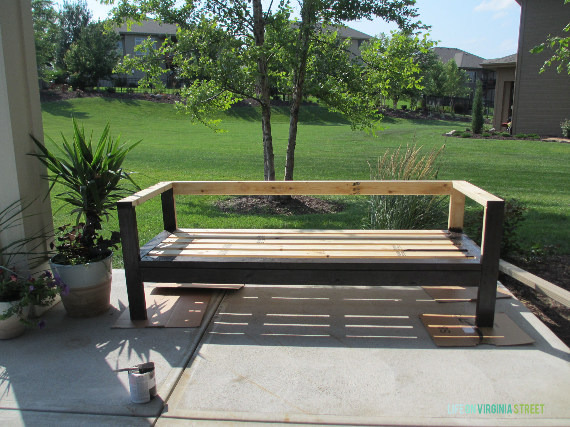 DIY Wooden Outdoor Furniture
 How to Build a DIY Outdoor Couch