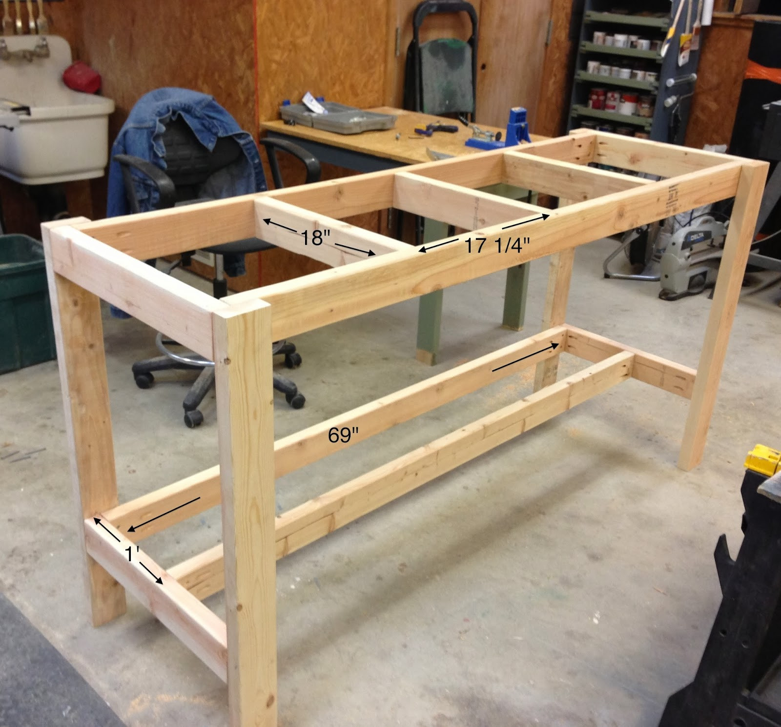 DIY Wooden Workbenches
 Wilker Do s DIY Workbench