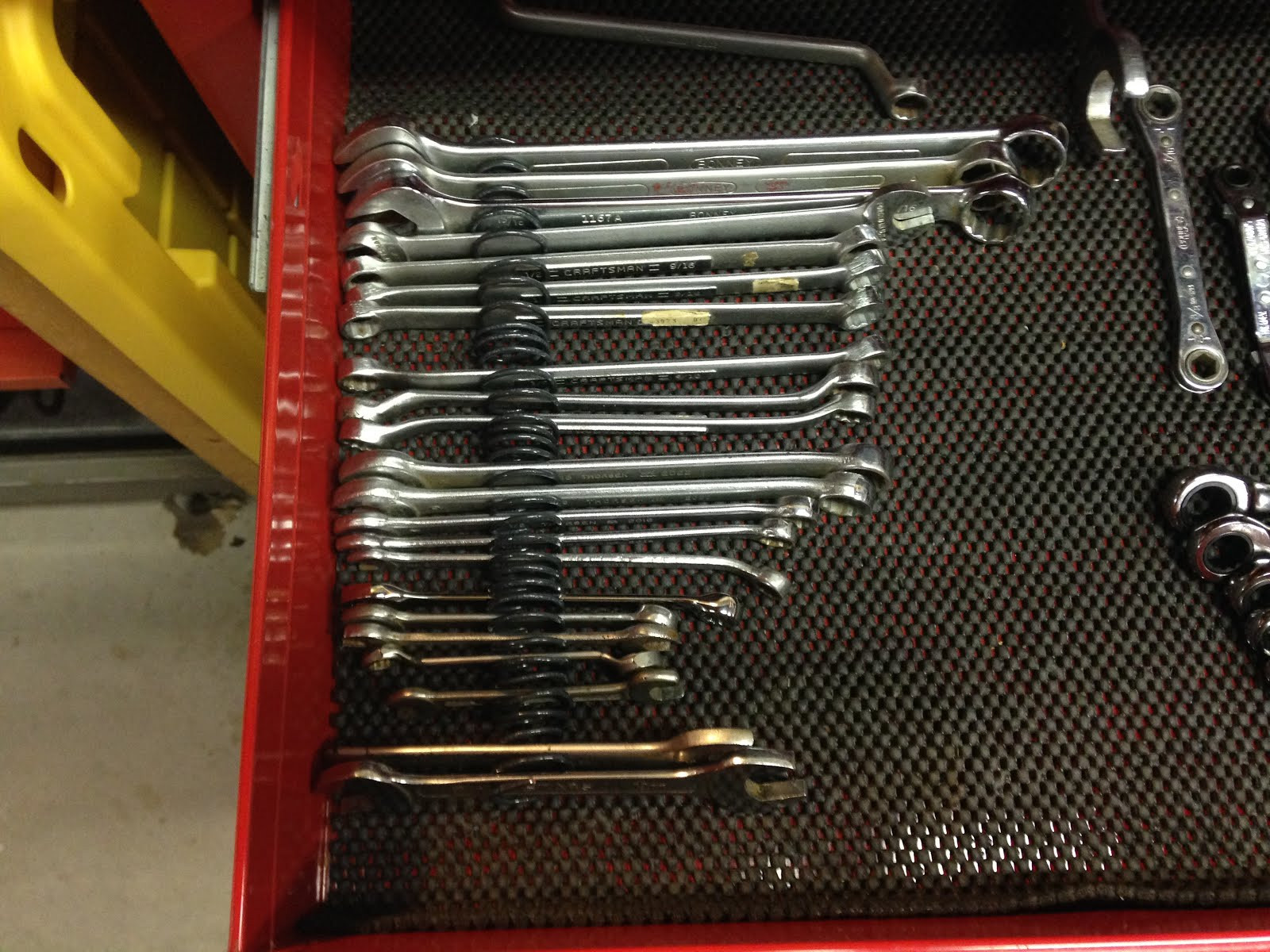 DIY Wrench Organizer
 Ken Umemoto s vReality DIY Wrench Organizer