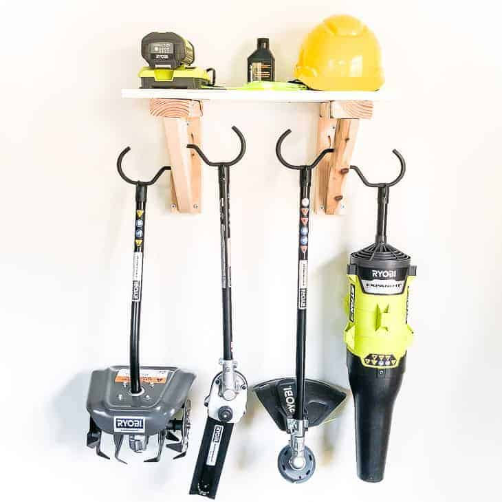 DIY Yard Tool Rack
 Easy DIY Garden Tool Rack