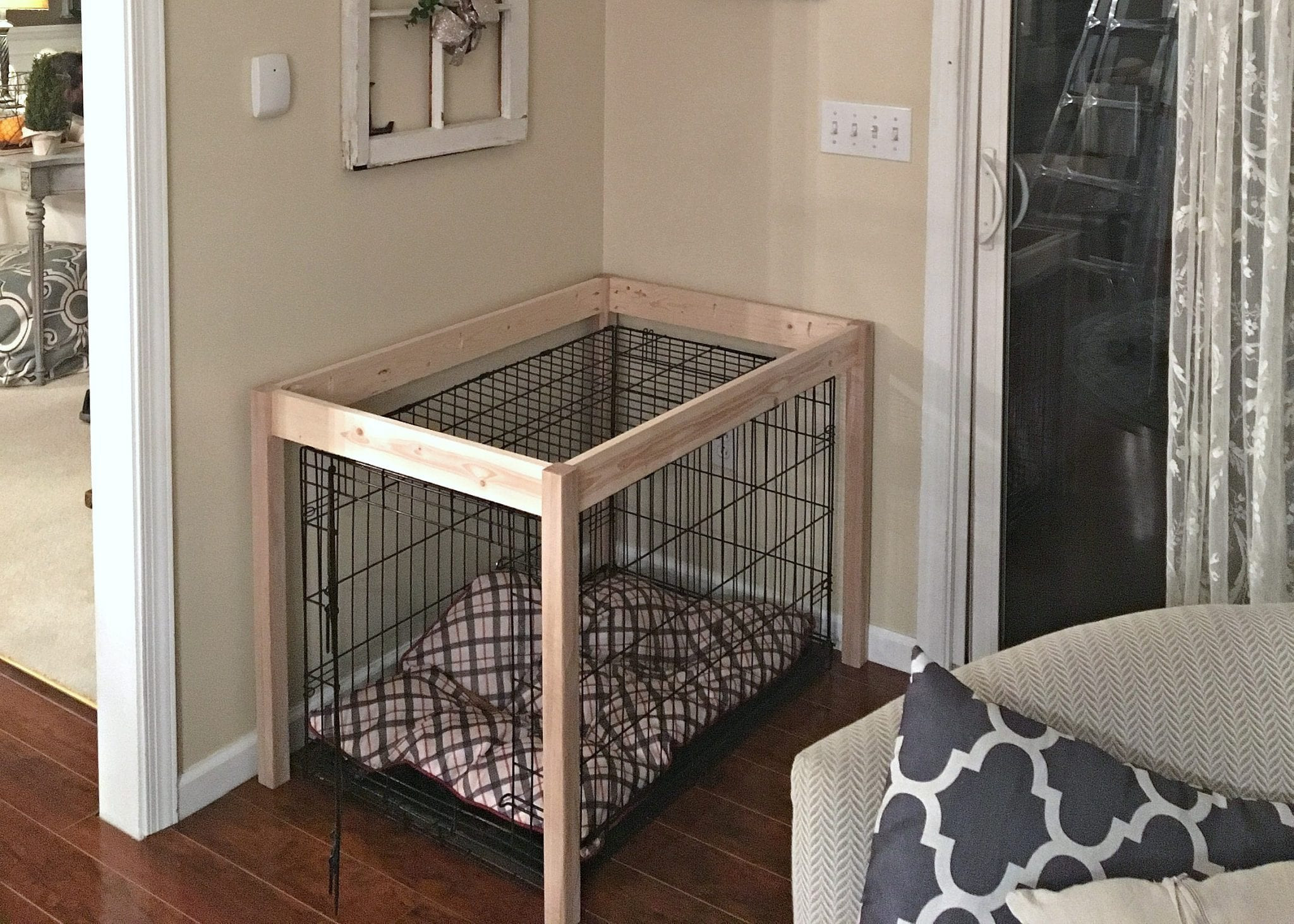 Dog Kennel Table DIY
 DIY Dog Crate Hack