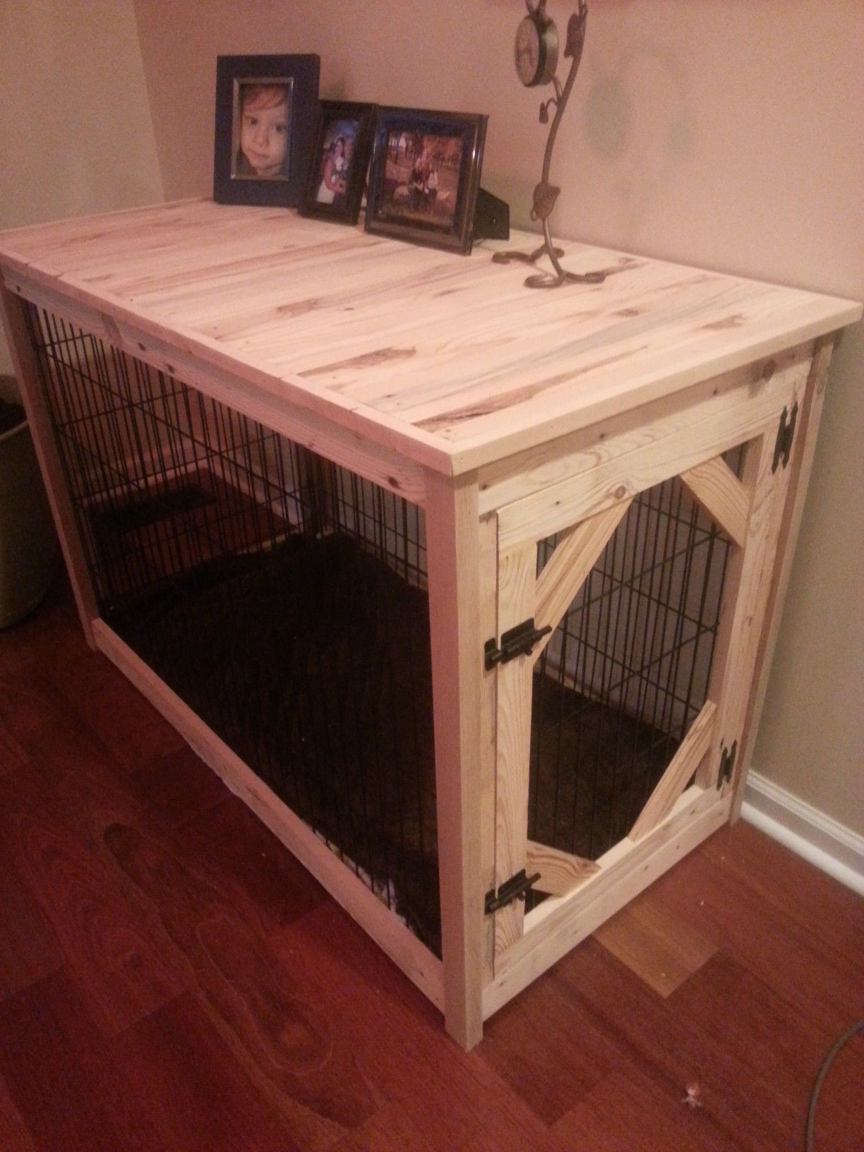 Dog Kennel Table DIY
 Dog Kennel Table