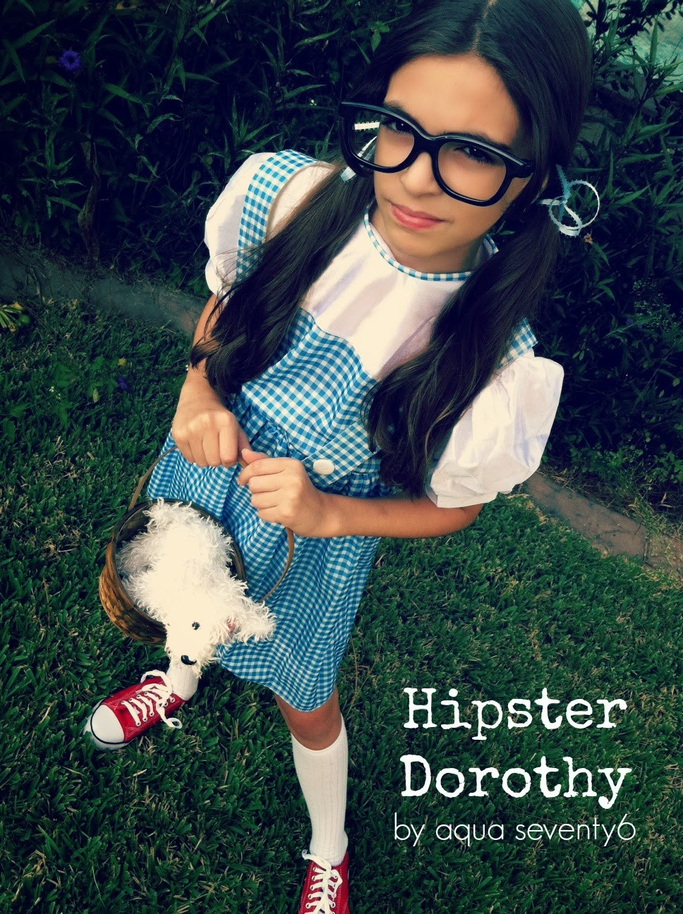 Dorothy Wizard Of Oz Costume DIY
 Aqua Seventy6 Hipster Dorothy Costume an ironic DIY