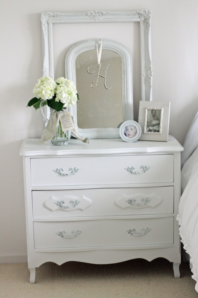 Dresser For Small Bedroom
 20 Small Dresser Ideas For A Small Bedroom