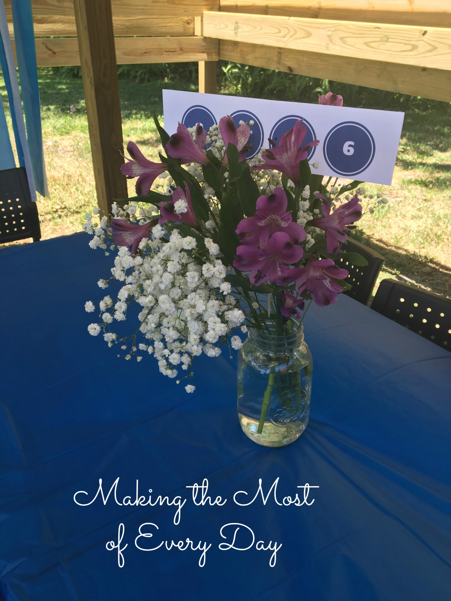 Easy Centerpiece Ideas For Graduation Party
 Simple Graduation Party Ideas Making the Most of Every Day