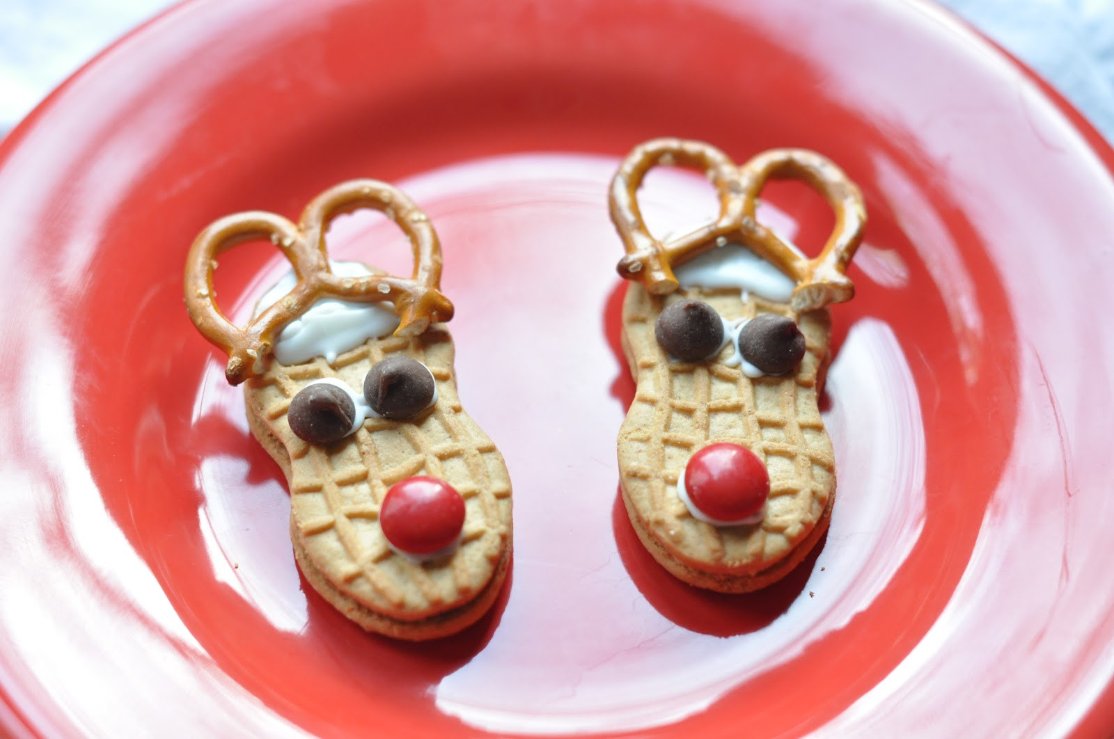 Easy Christmas Cookies For Kids
 Easy Meals for Moms EASY and fun holiday treats to make