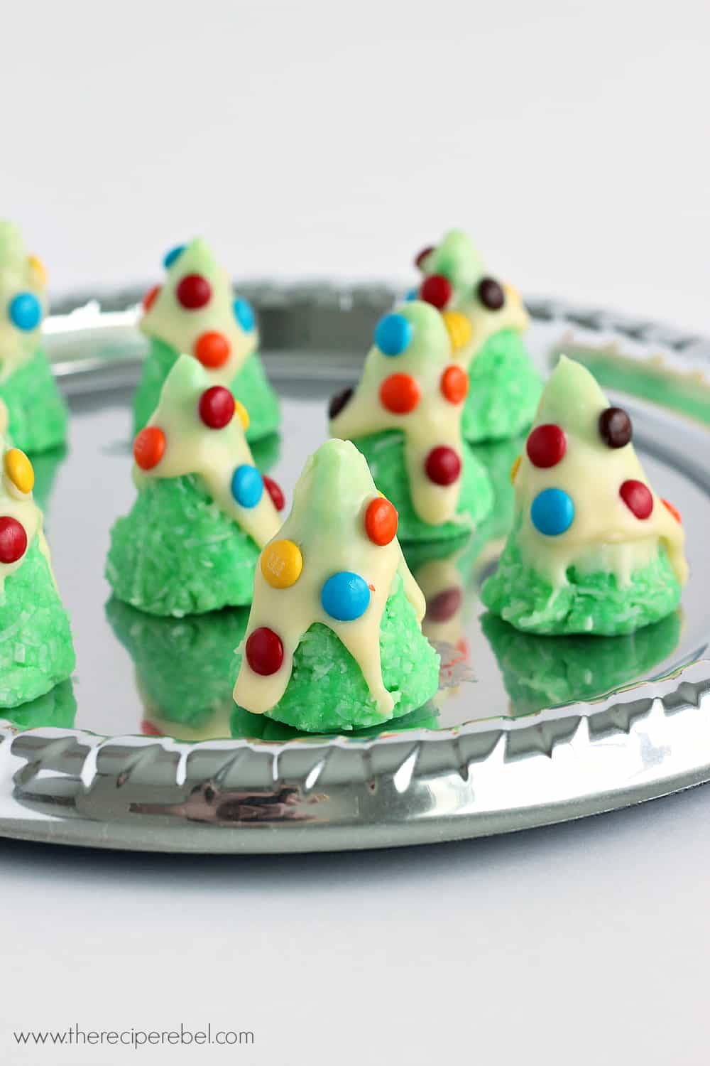 Easy Christmas Cookies For Kids
 No Bake Christmas Tree Cookies The Recipe Rebel