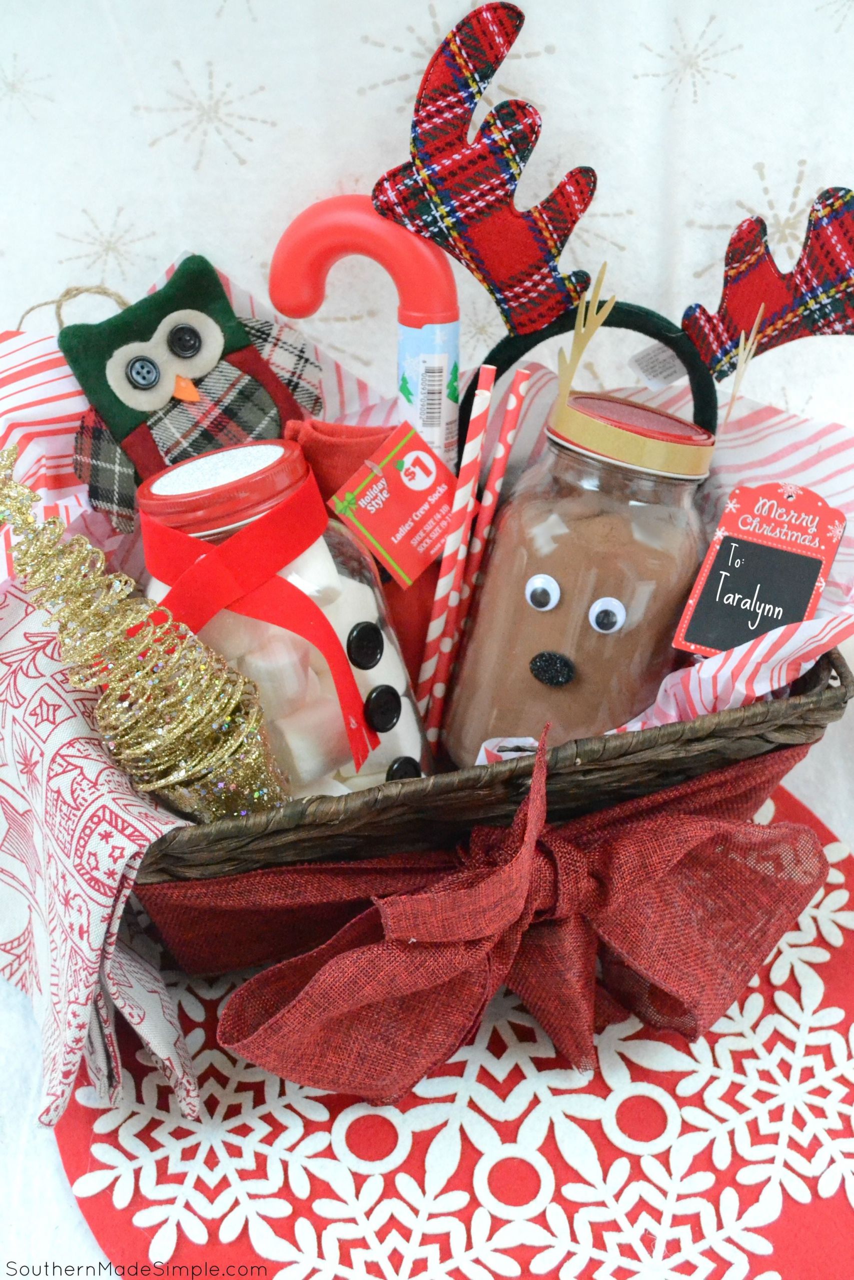 Easy DIY Christmas Gifts For Family
 Easy Holiday Gift Idea DIY Hot Cocoa Gift Basket