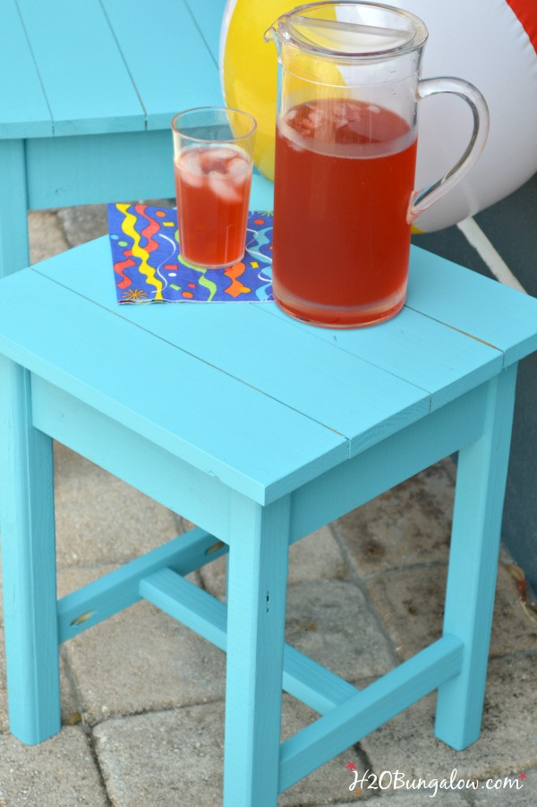 Easy DIY Outdoor Table
 Easy DIY Patio Table Plans