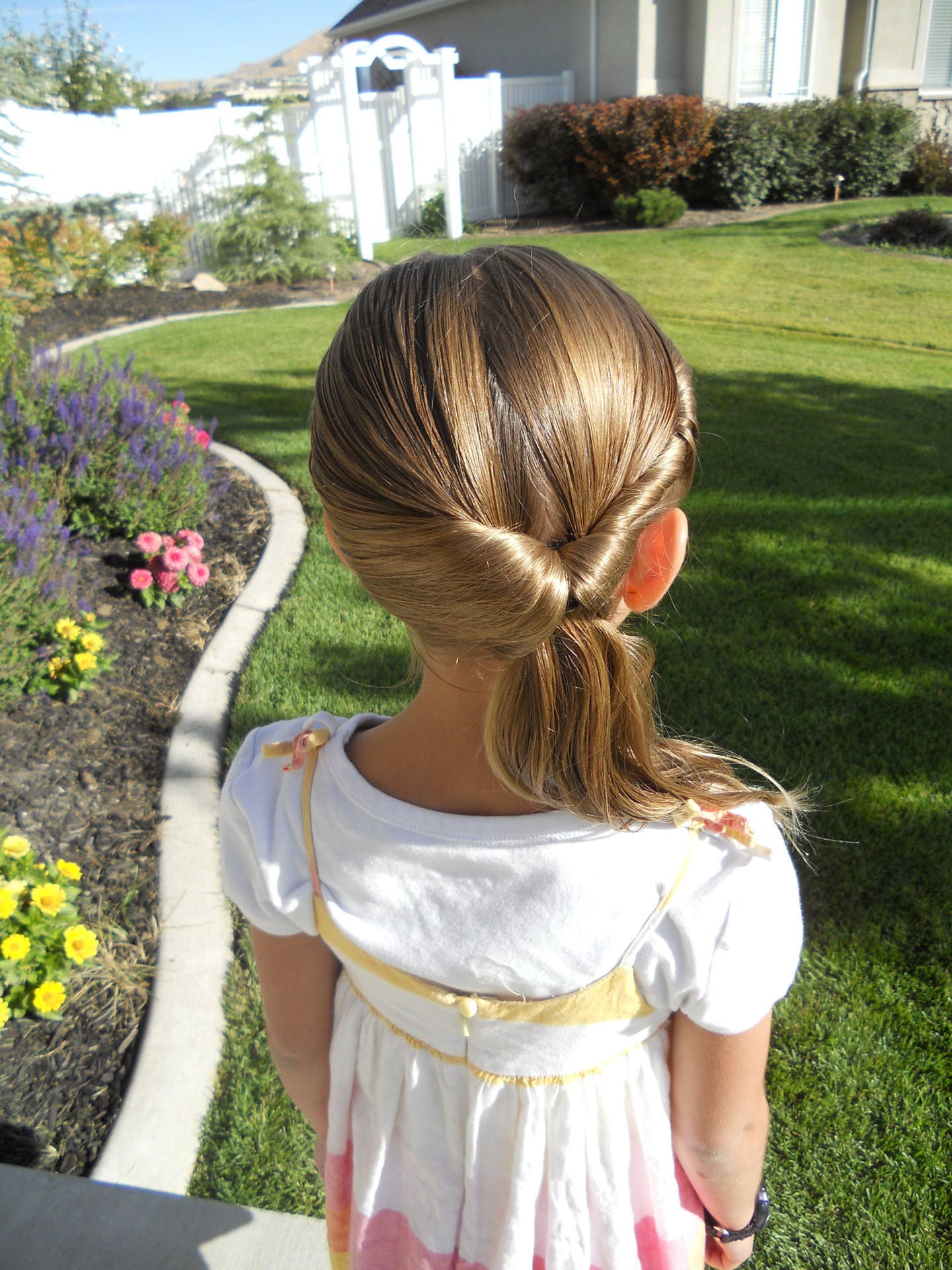 Easy Hairstyles That Kids Can Do
 8 Stunning 5 minute Back to School Hairstyles Clean