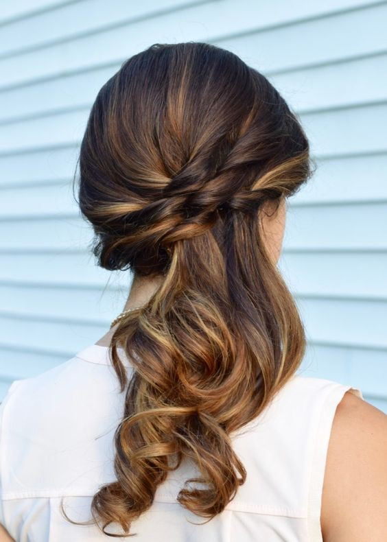 Easy Side Hairstyles
 34 Elegant Side Swept Hairstyles You Should Try