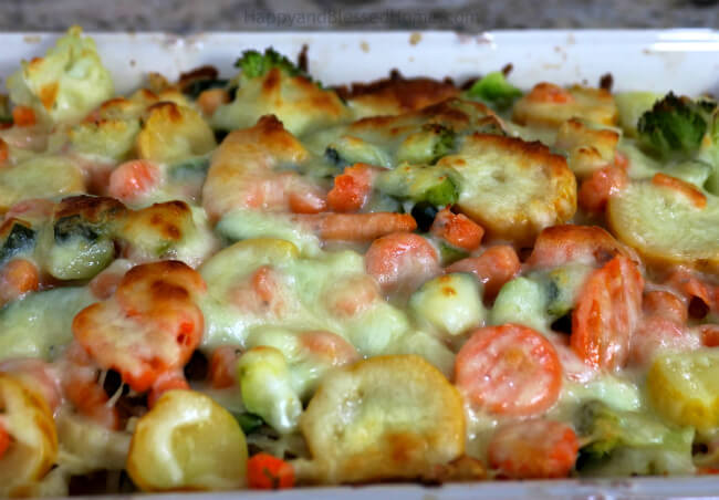 Easy Vegetable Casserole Recipes
 Easy Cheesy Chicken Ve able Casserole