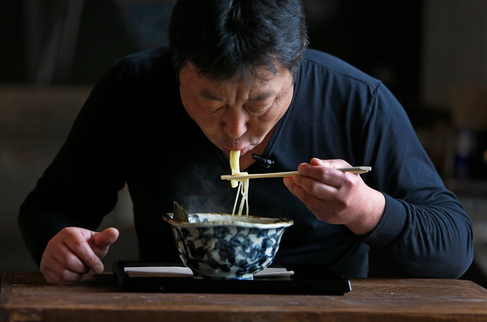 Eating Ramen Noodles
 JAPANKURU SPECIAL Ramen in Japan ♪ Oops 10 Worst