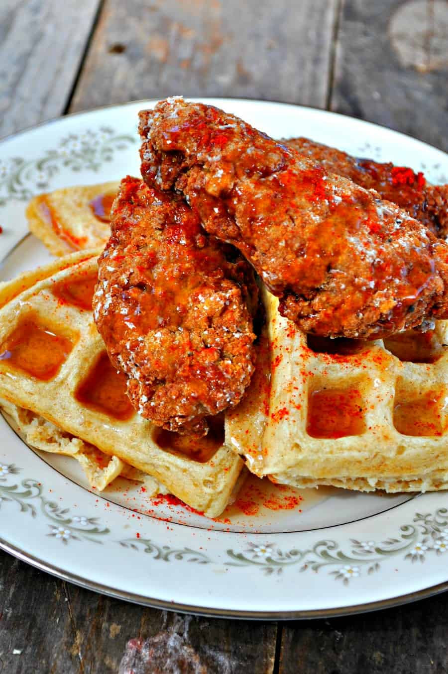 Eddy'S Chicken And Waffles
 Vegan Chicken and Waffles with Spicy Maple Syrup Rabbit