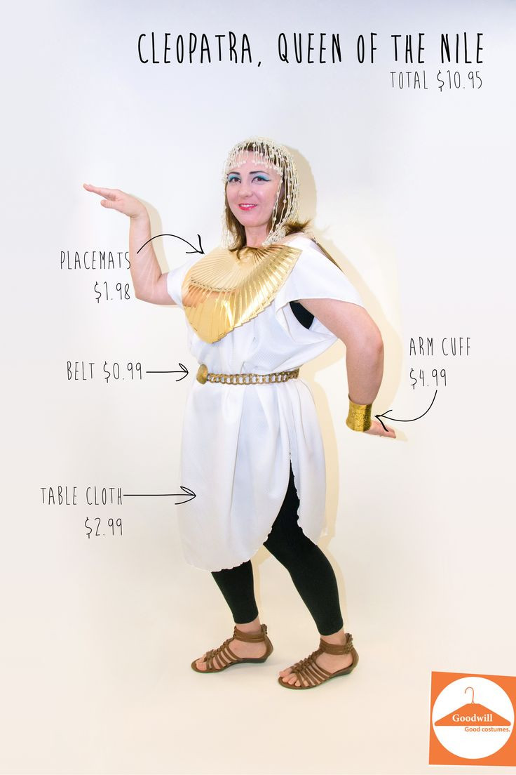 Egyptian Costume DIY
 DIY Cleopatra costume from a table cloth and placemats