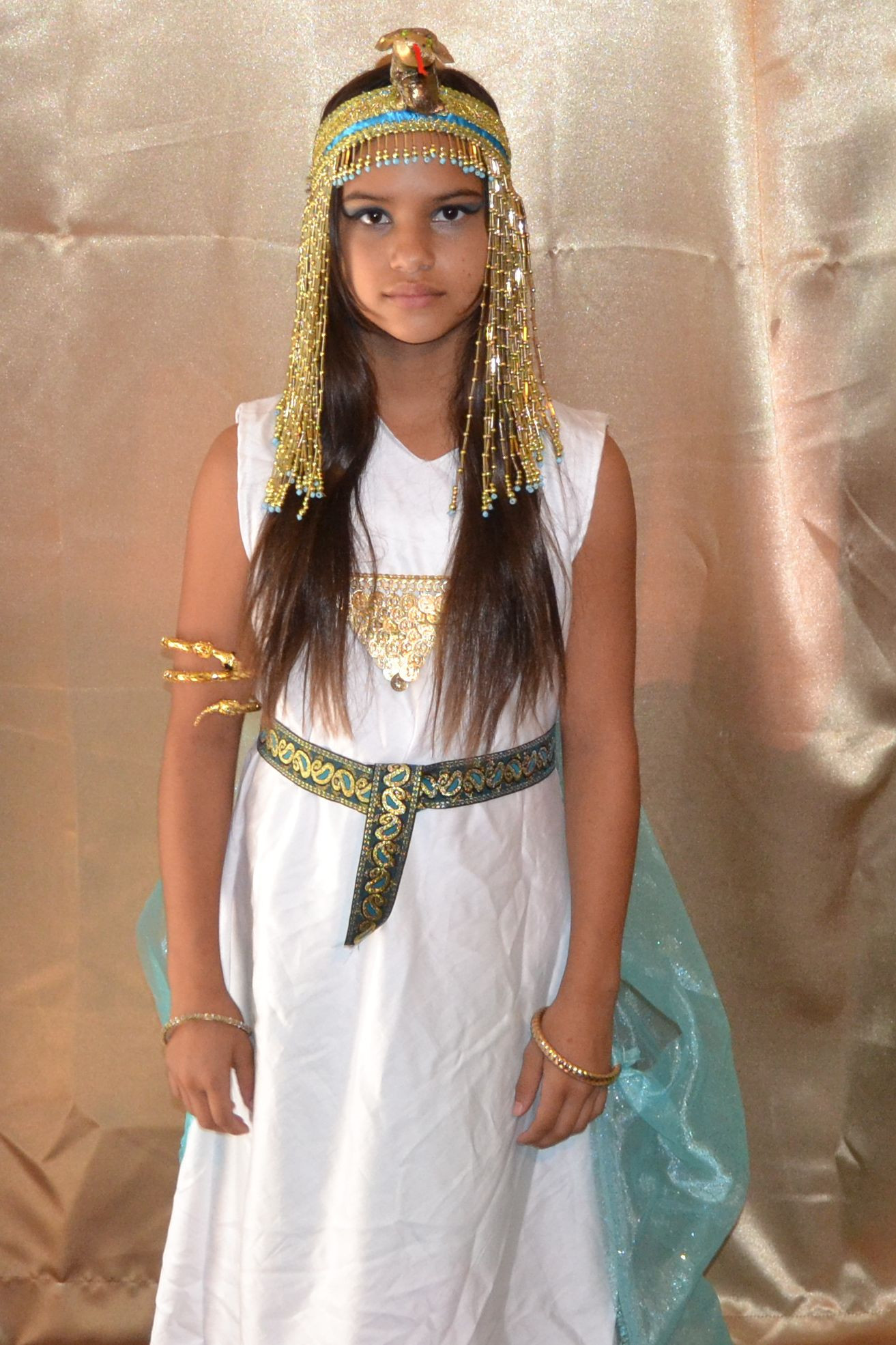 Egyptian Costume DIY
 Cleopatra Costume Tutorial