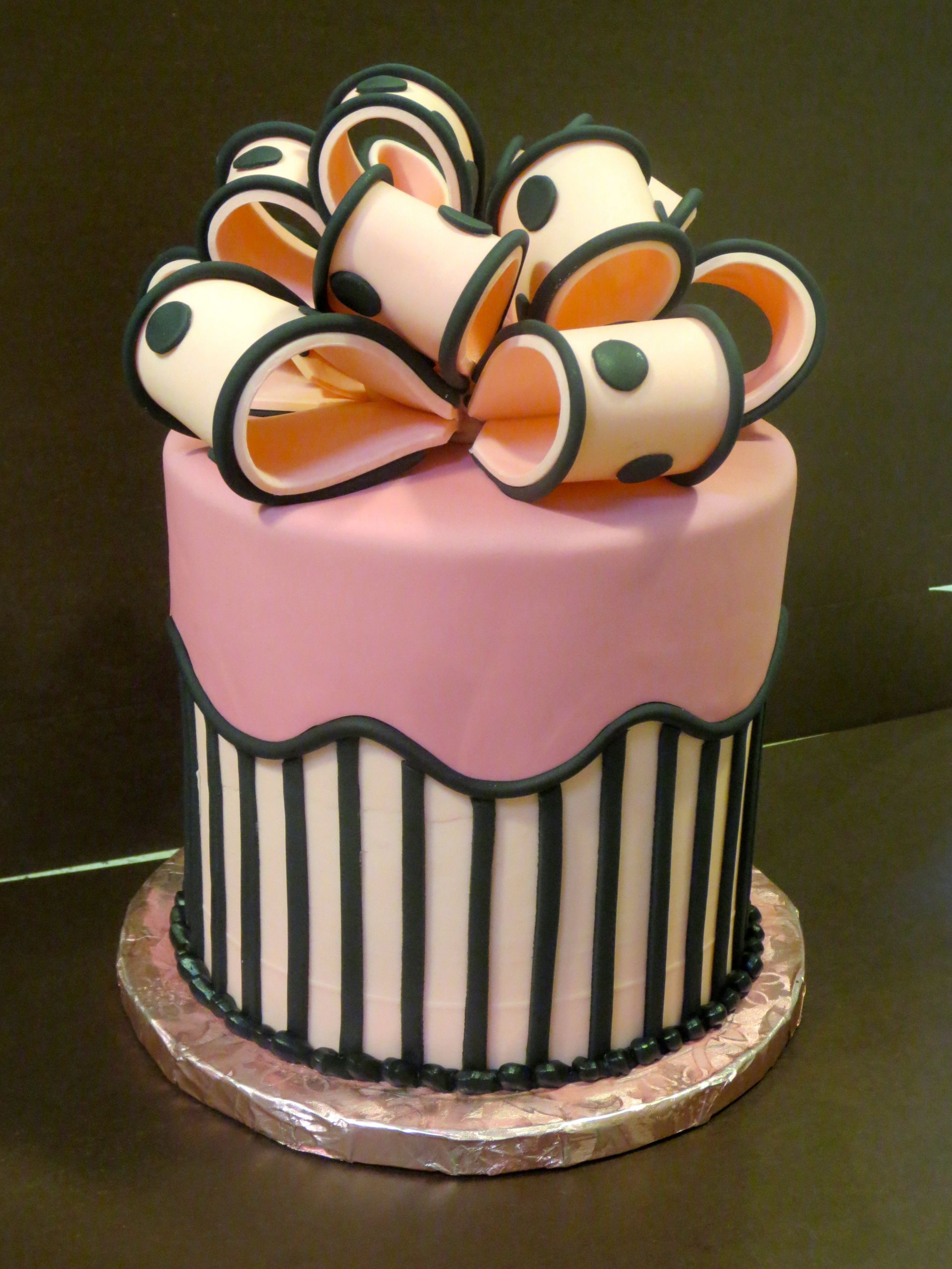Elegant Birthday Cake
 March 2013