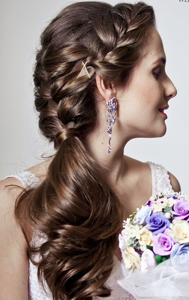 Elegant Hairstyles For Wedding
 Elegant Updos and More Beautiful Wedding Hairstyles