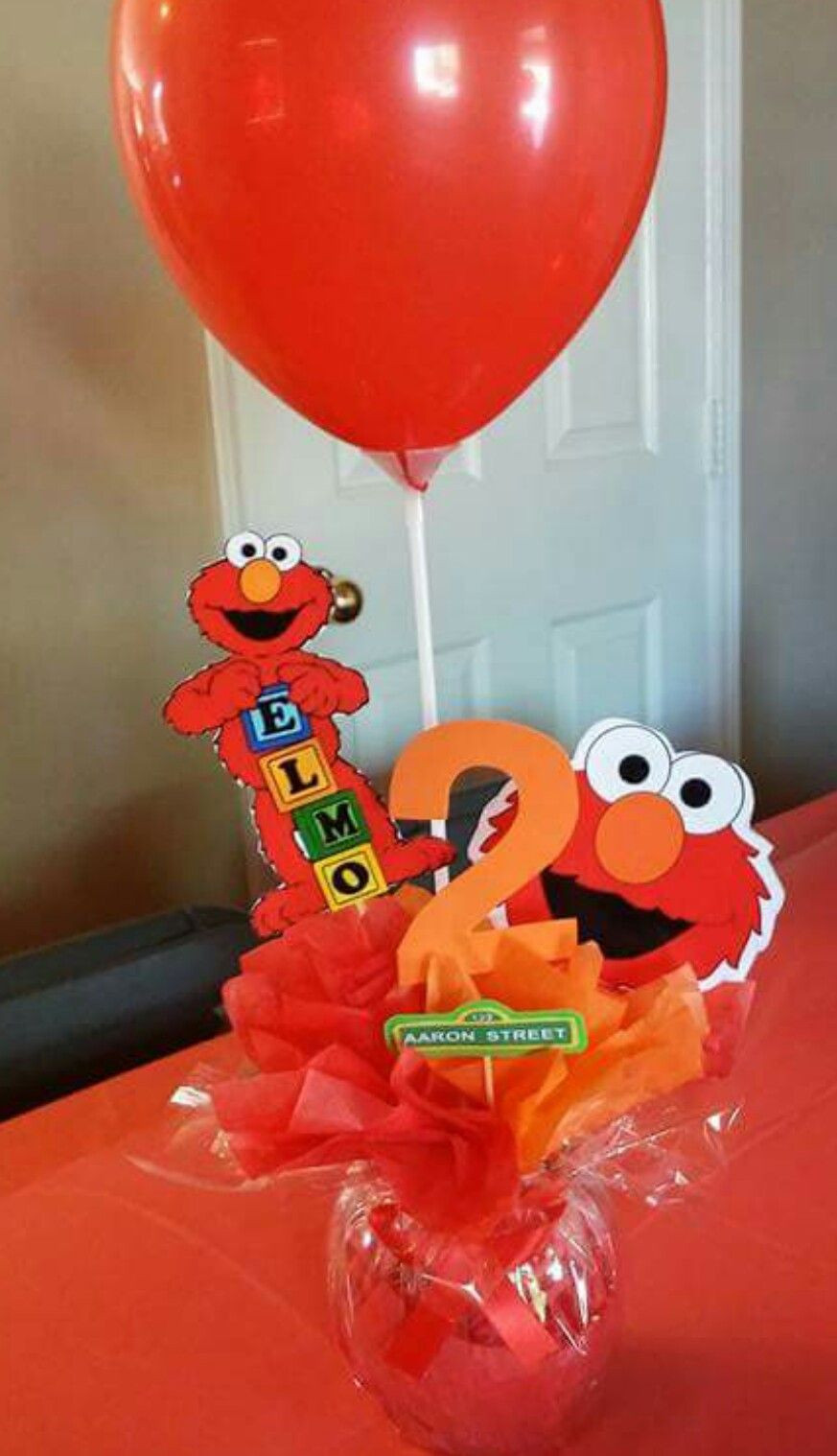 Elmo Birthday Party Ideas For 1St Birthday
 Elmo centerpieces