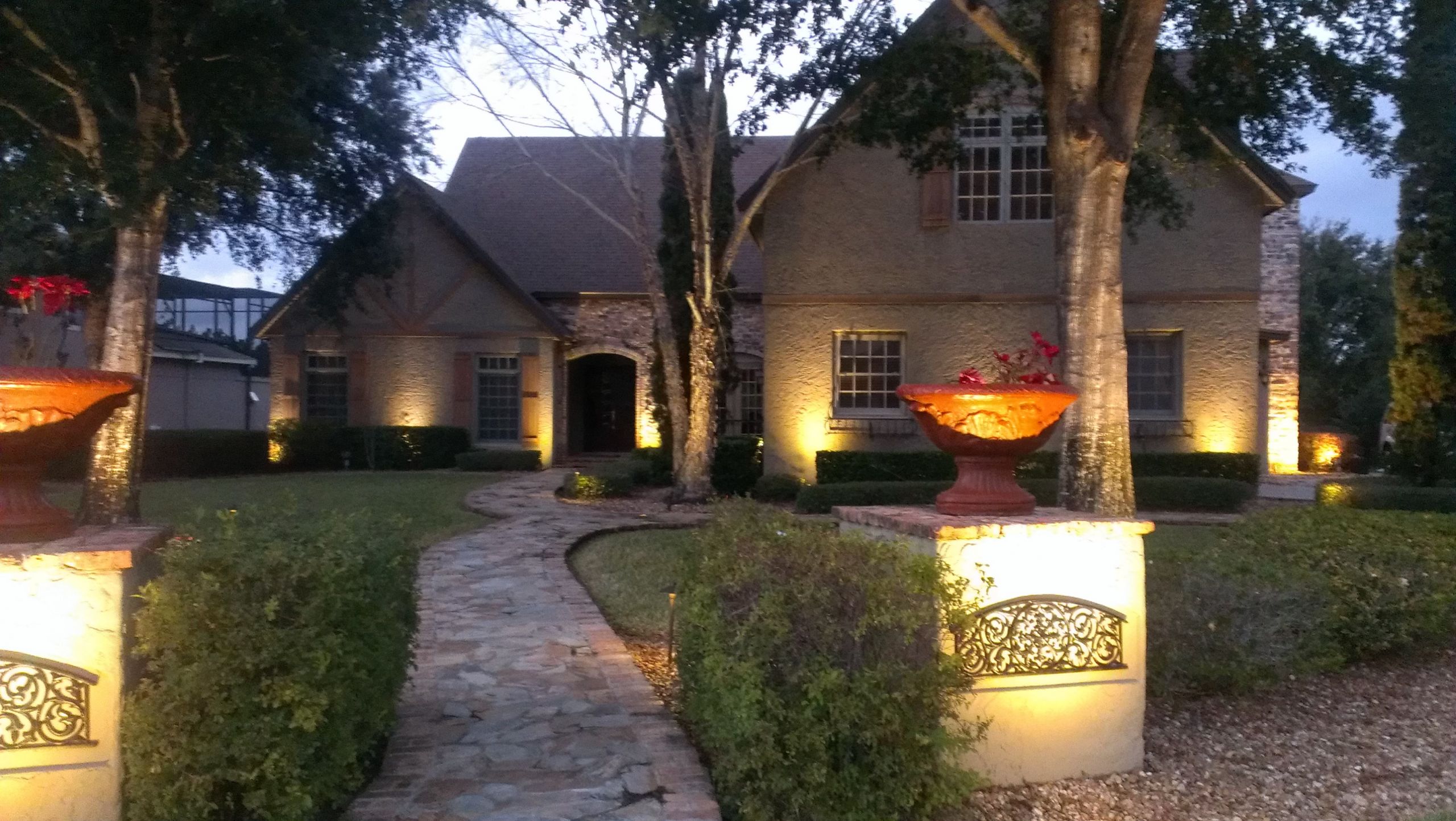 Exterior Landscape Lighting
 How Long do Outdoor LED Bulbs Last
