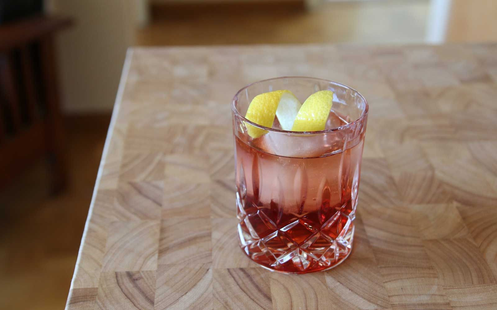 Fall Gin Drinks
 These Cherry Gin Cocktails Are the Perfect Fall Drinks You