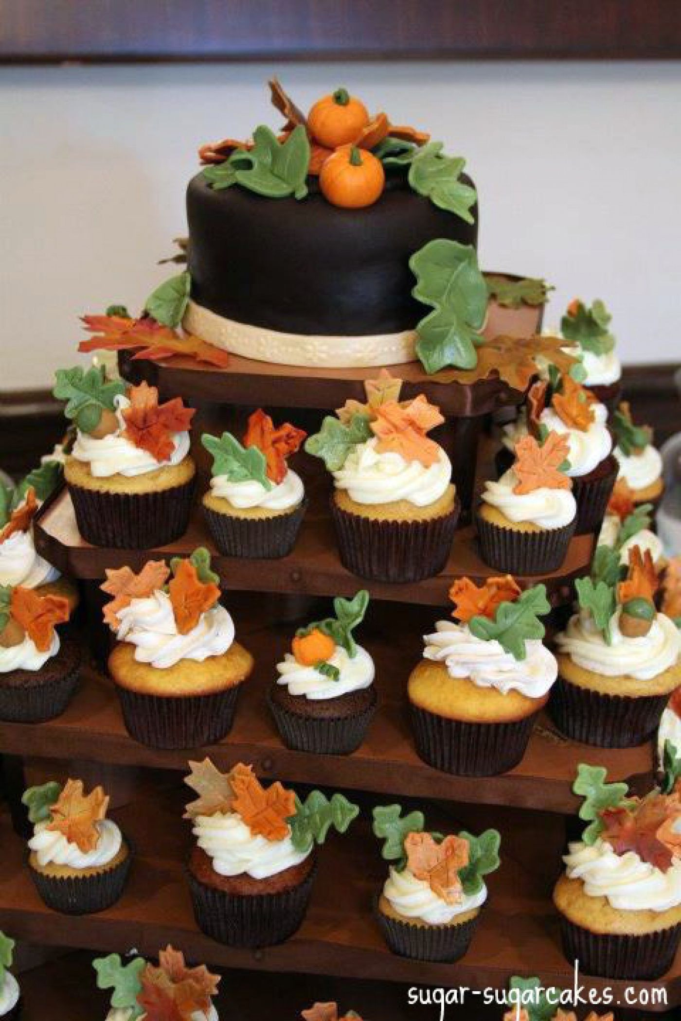 Fall Themed Cupcakes
 thanksgiving cupcake cakes