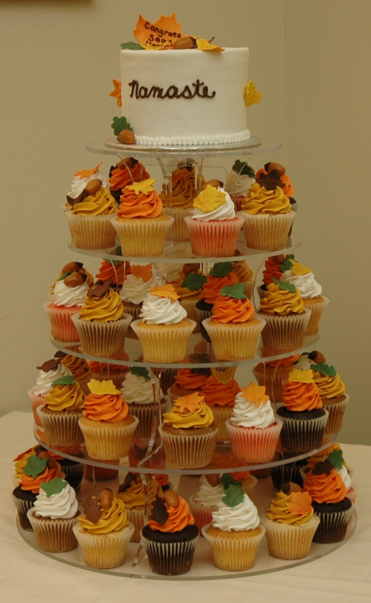 Fall Themed Cupcakes
 fashion on the couch Fall Wedding Decorations