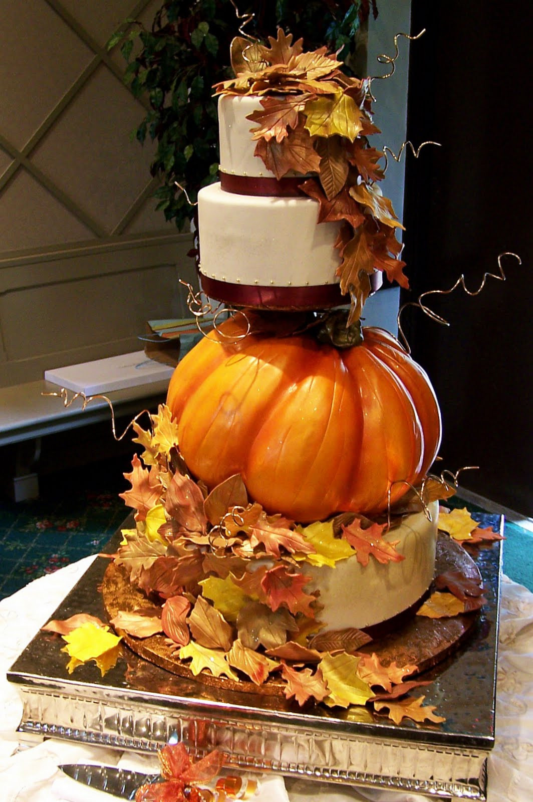Fall Wedding Cakes Ideas
 45 Incredible Fall Wedding Cakes that WOW