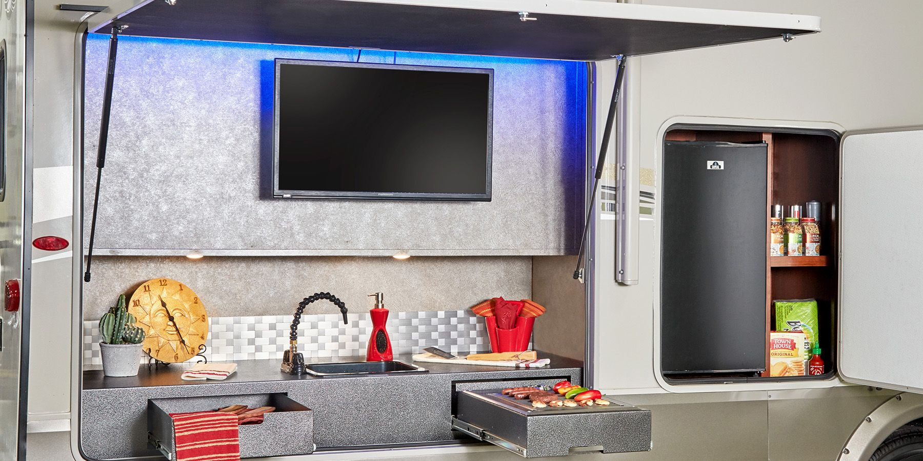 Fifth Wheel With Outdoor Kitchen
 2018 Eagle HT Fifth Wheel