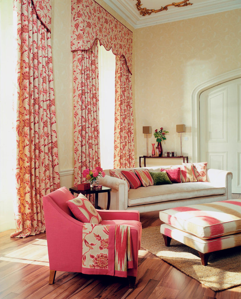 Floral Curtains For Living Room
 53 Living Rooms with Curtains and Drapes Eclectic Variety