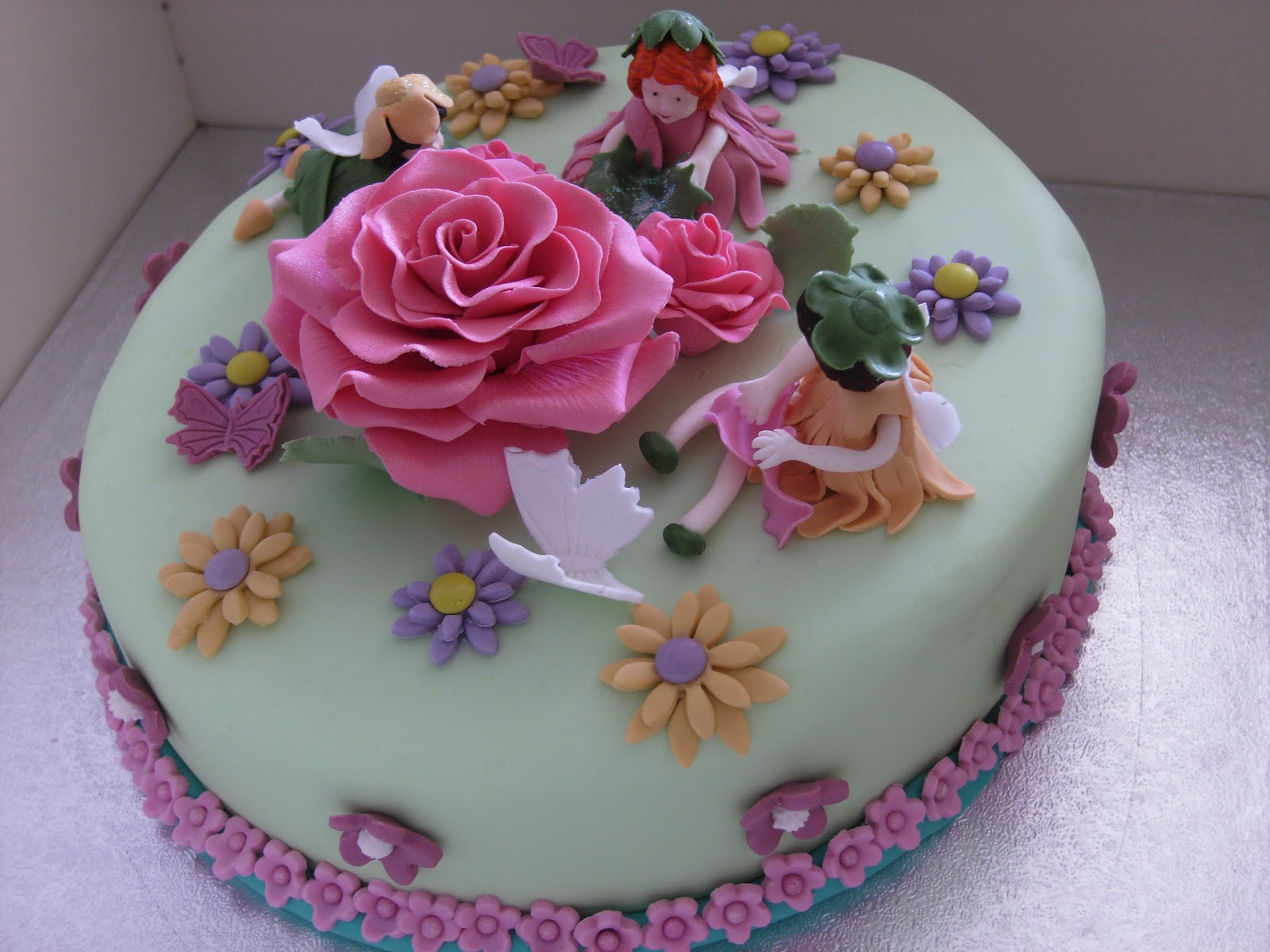 Flower Birthday Cakes
 Flower Fairy Birthday Cake Party and Ma ra Cake Recipe
