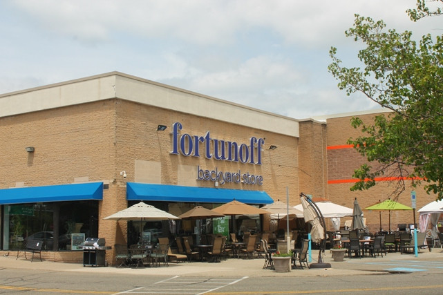 Fortunoffs Backyard Store
 Where to Buy Furniture in NJ