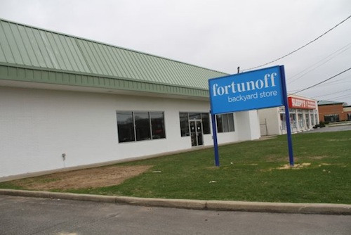 Fortunoffs Backyard Store
 Fortunoff Backyard Stores opens Riverhead location