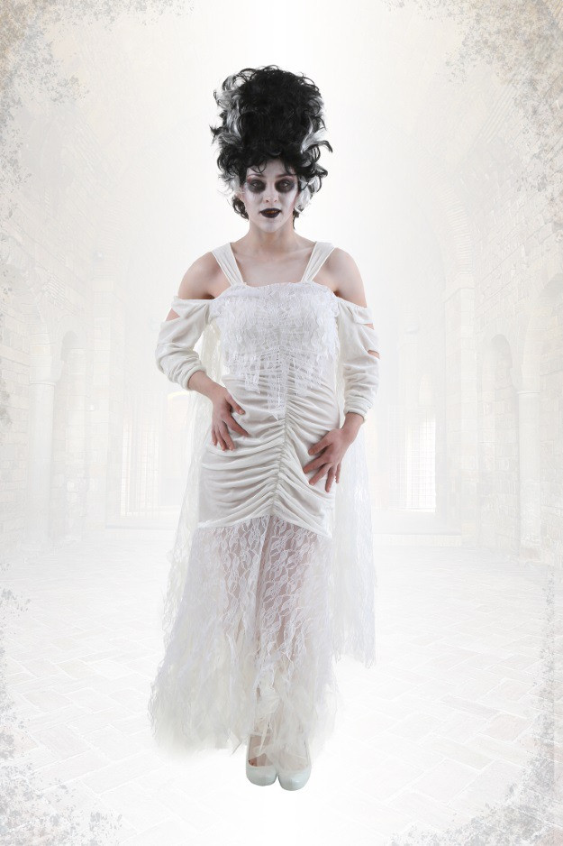 Frankenstein Costume DIY
 DIY Bride of Frankenstein Costume and Makeup