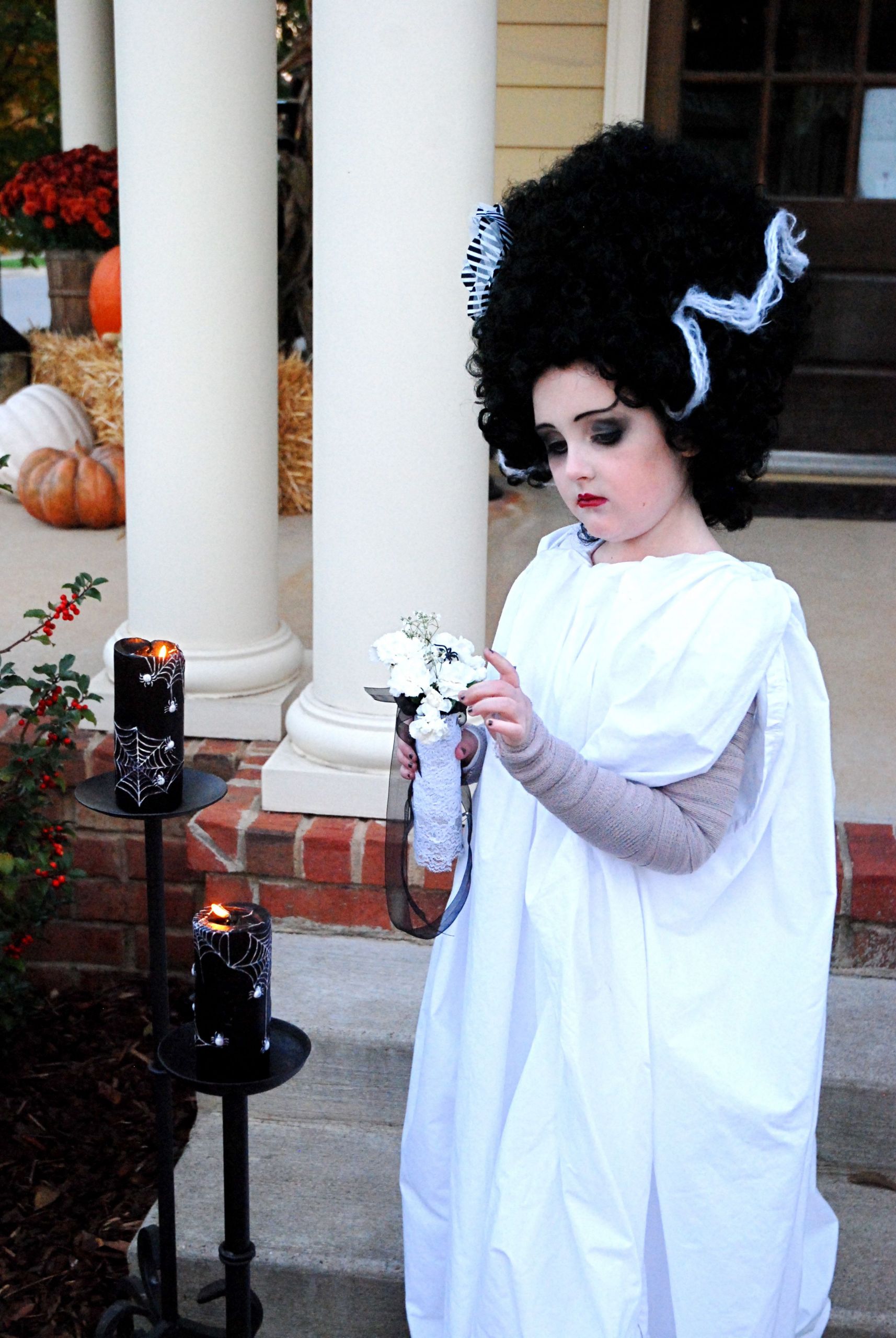 Frankenstein Costume DIY
 DYI Martha Stewart Costume Bride of Frankenstein