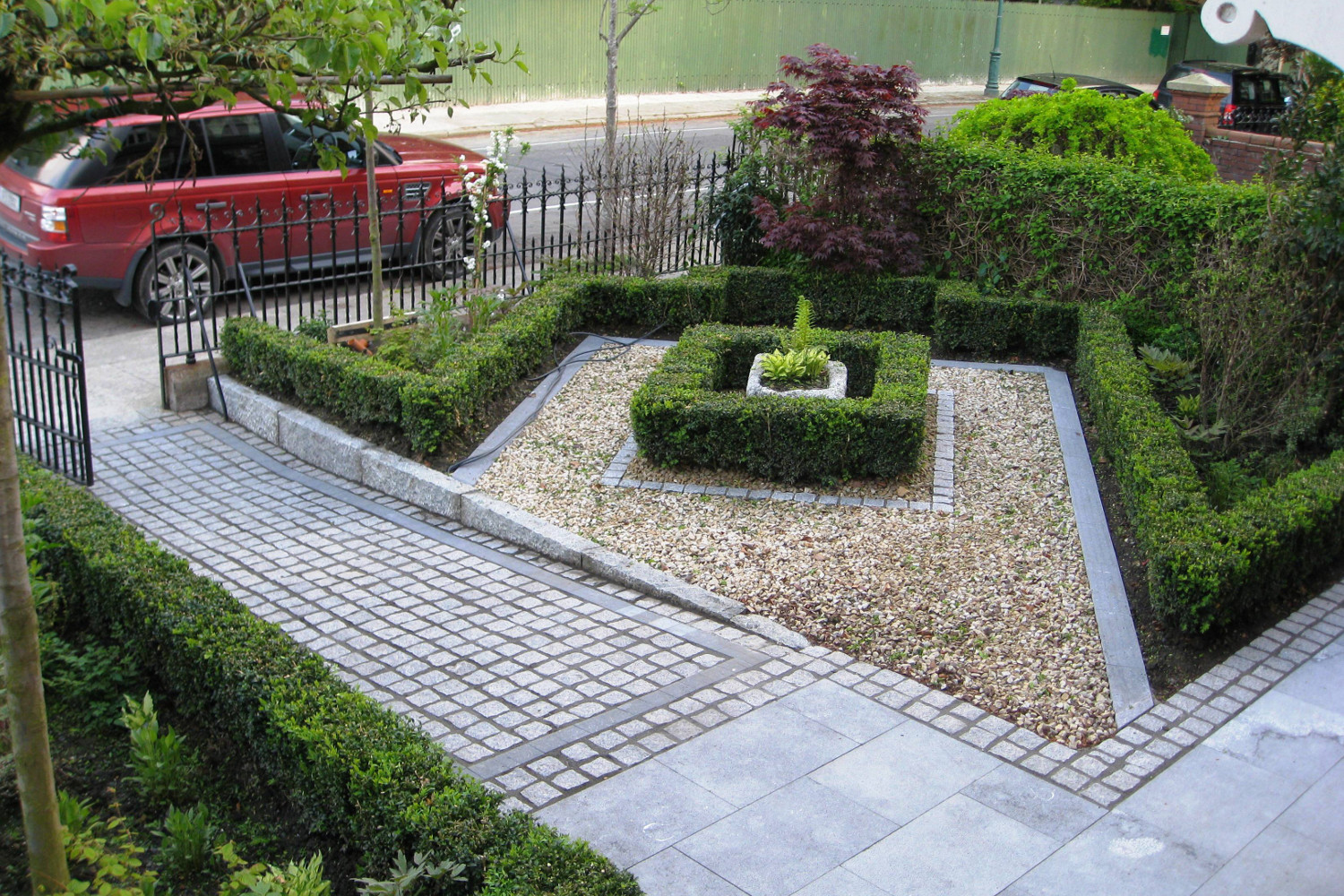 Front Landscape Design
 Smart wel e garden in Ranelagh Dublin City – Tim Austen