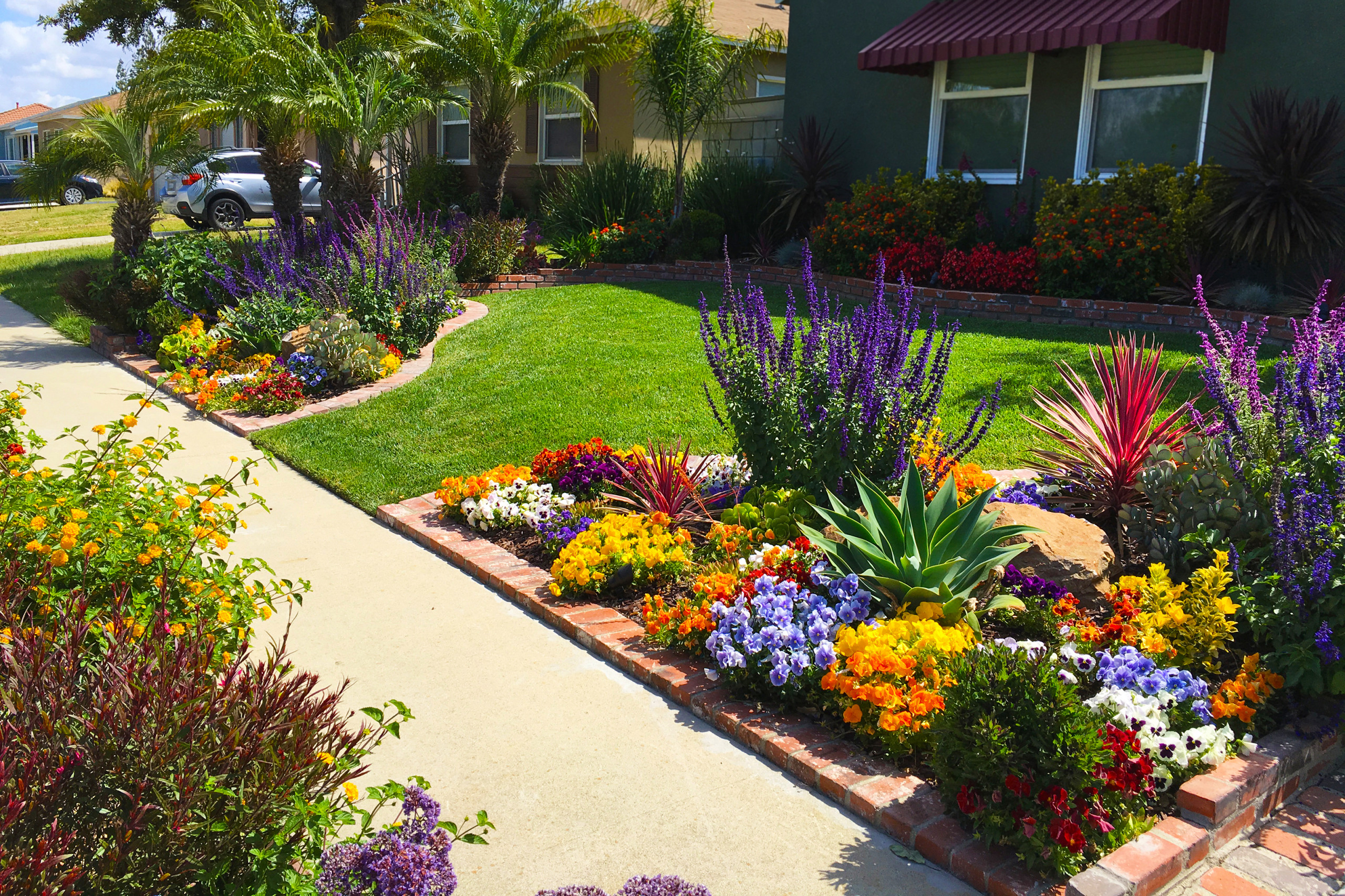 Front Landscape Ideas
 Front Yard Landscaping Ideas for Curb Appeal