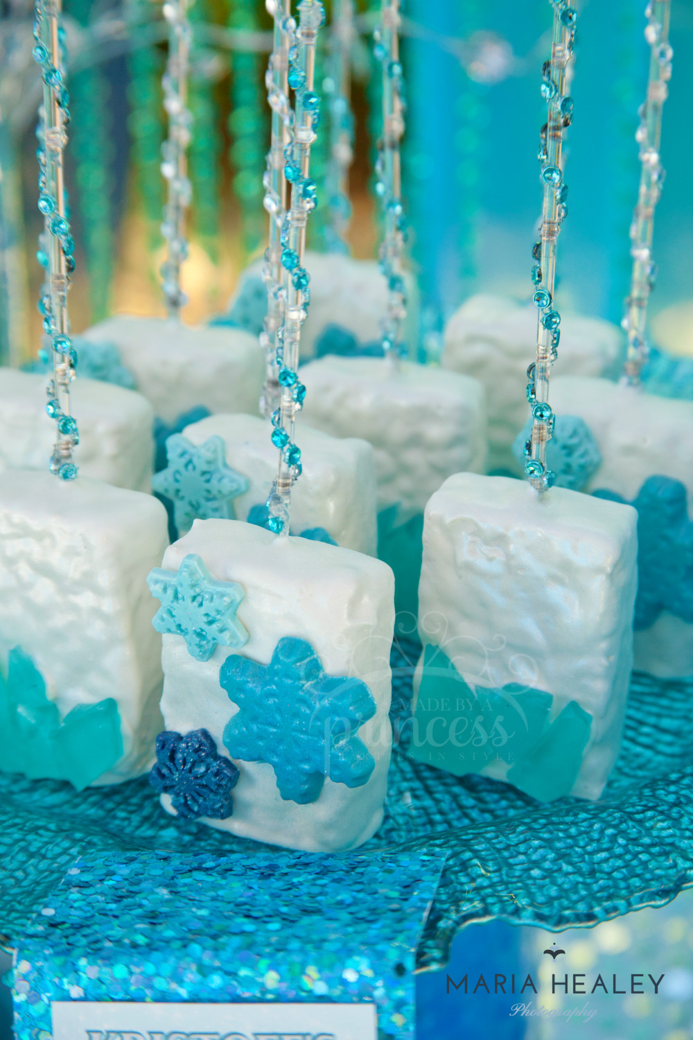 Frozen Birthday Decorations
 Frozen Party Ideas A Frozen Birthday Party Creative Juice