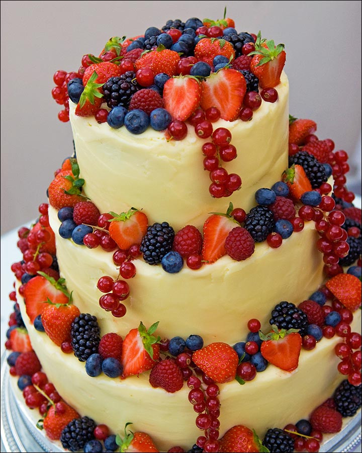 Fruity Wedding Cakes
 Wedding Cakes 28 Divinely Delicious Cakes To Celebrate